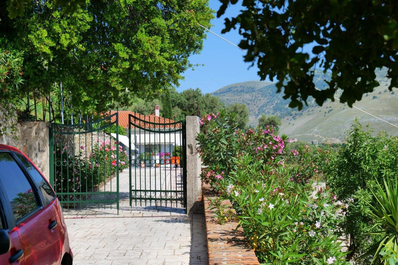 شقة Saranda Landscape Nivice المظهر الخارجي الصورة